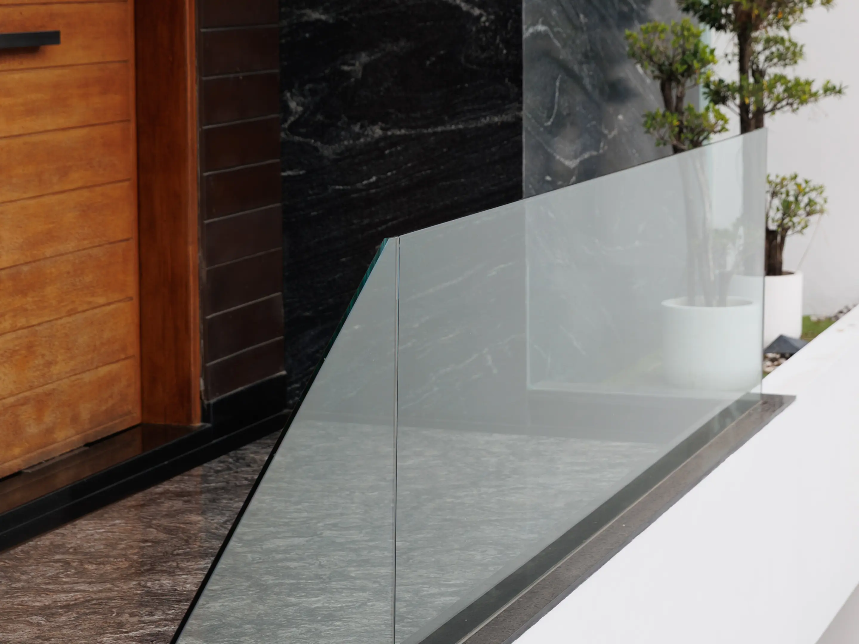 Tempered Glass Stair Railing